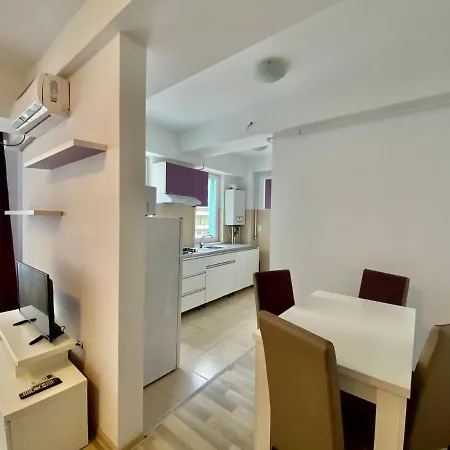 Summerland Nord Apartment Mamaia